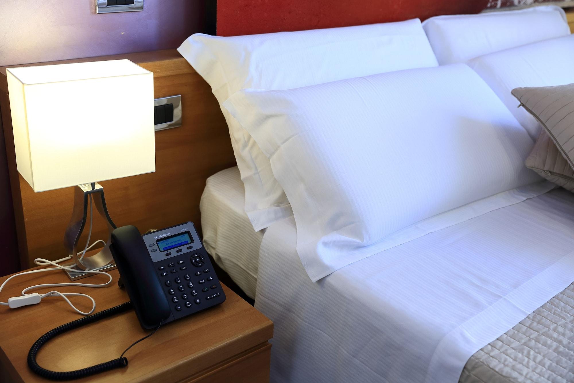 Mirko Luxury Inn Rome Bagian luar foto