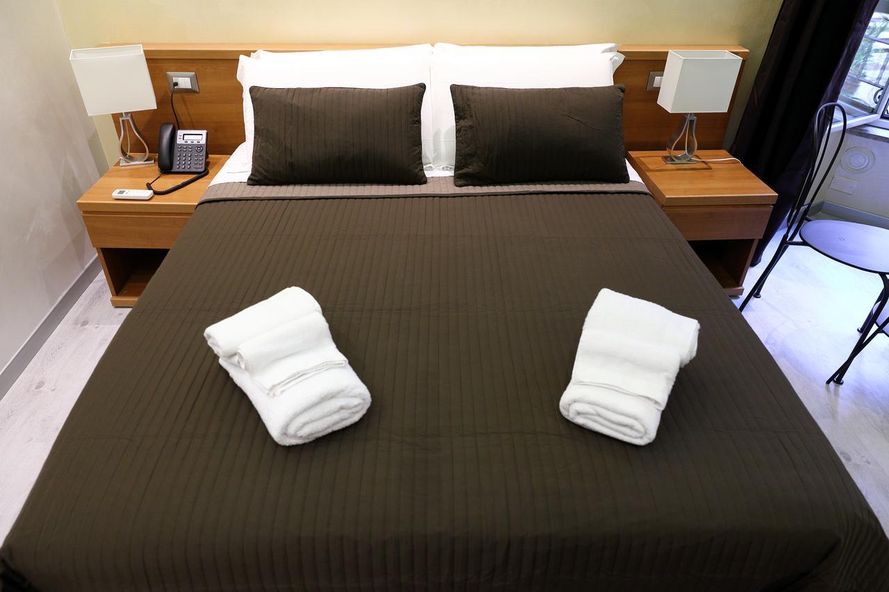 Mirko Luxury Inn Rome Bagian luar foto