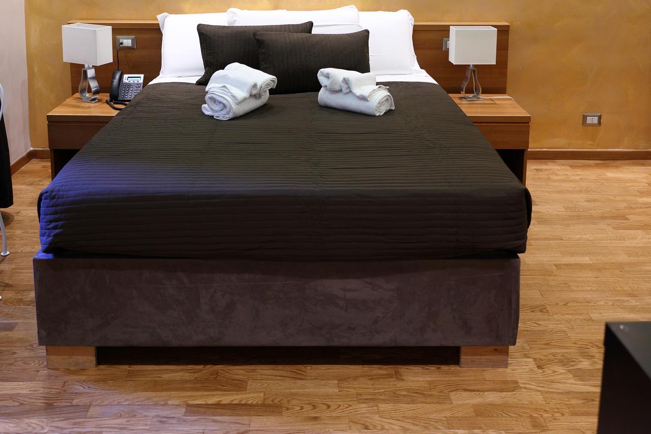 Mirko Luxury Inn Rome Bagian luar foto
